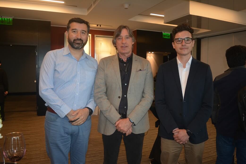 Sergio Hernández, Jefe de Operaciones TI de Servicios Compartidos de Ticel; Pedro Oyarzún, CEO; Felipe Oyarzo, Líder I+D+i, ambos de Egs-Latam.